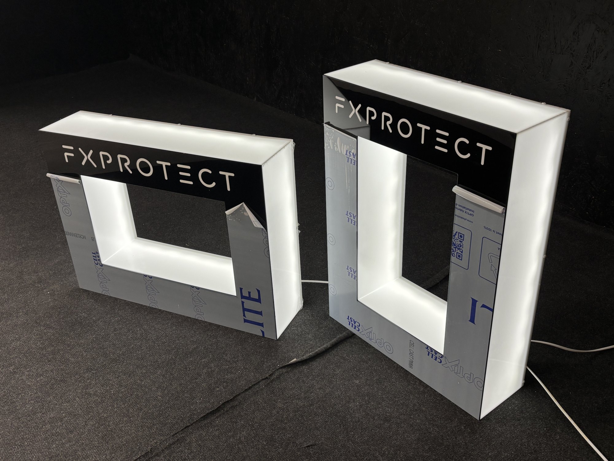 LED displayers and exhibitors