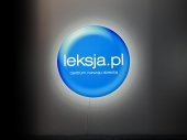 Light boxes out of plexiglass (rectangular, cubic, round, convex, 3D, indirectly lighted)