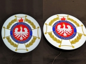 Plexiglass lightboxes glowing on the front and sides (round, rectangular, convex, with 3D letters, halo effect)